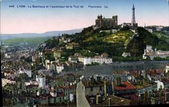 CPA Lyon La Basilique et l'ascenseur de la Tour de Fourviere