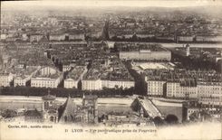 CPA Lyon Vue panoramique prise de Fourviere