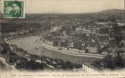 CPA Lyon Les Chartreux et le Mont d'Or Vue prise de l'Ascenseur de la Tour de Fourviere a 376 m d'al