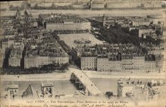CPA Lyon Vue Panoramique Place et les Quais du Rhone