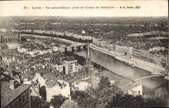 CPA Lyon Vue panoramique prise du Coteau de Saint Just