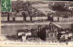 CPA Lyon La Cathedrale et la Place prise de L'Ascenseur de la Tour de Fourviere