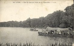 CPA Lyon Sur le Lac du Parc de la Tete d'Or