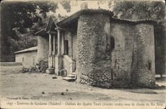 CPA Environs de Gardanne (Valabre) Chateau des Quatre Tours Ancien rendez vous de chasse du roi Rene