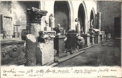 CPA Arles Musee Lapidaire (detail de gauche)
