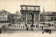 CPA Marseille Arc de Triomphe et Place d'Aix