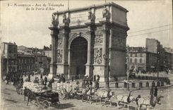 CPA Marseille Arc de Triomphe de la Porte d'Aix 