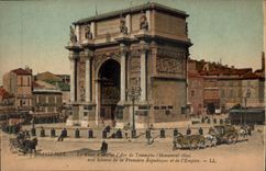 CPA Marseille La Place d'Aix et l'Arc de Triomphe 