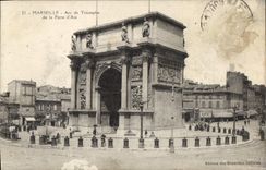 CPA Marseille Arc de Triomphe de la Porte d'Aix 