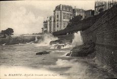 CPA Biarritz Effets de brisants sur la digne 