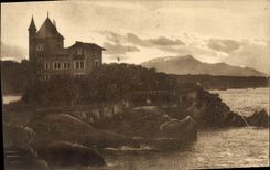 CPA Biarritz Chateau Basque et la Rhune 