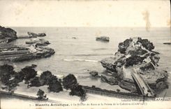 CPA Biarritz Artistique Le Rocher du Basta et la Point de la Cafetiere 