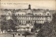 CPA Le Havre L'Hotel de Ville et le Jardin Public 