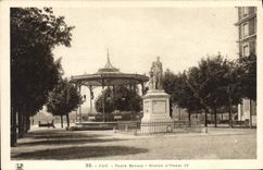CPA Pau Place Royale Statue d'Henri IV 
