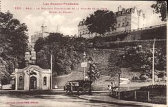 CPA Les Basses Pyrenees Pau Le Nouveau Funiculaire et la Montee de la Gare Hotel de France 