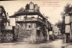 CPA Les Basses Pyrenees Salies de Bearn Vieille Maisons sur Le Salete 