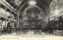 CPA Saint Jean de Luz Interieur de l'Eglise 