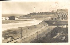 CPA Biarritz Boulevard de la Plage et le Phare 