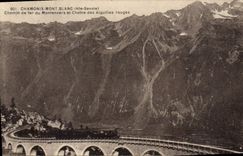 CPA Chamonix Mont Blanc Chemin de fer du Montenvers et Chaine des Aiguilles Rouges Train