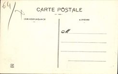 CPA Pau Facade de la Caserne Bernadotte Militaria