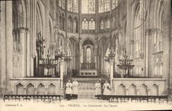 CPA Troyes La Cathedrale Le Choeur 