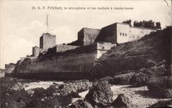 CPA Fouras le semsphore et les rochers a maree basse 