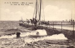 CPA Fouras Effet de vagues La Jetee du Port Nord 