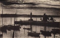 CPA Royan Cote d'Argent La Plage Coutre Jour Bateaux