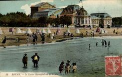 CPA Royan Le Casino Municipal vu de la Mer 