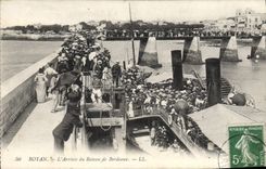 CPA Royan L'Arrivee du Bateau de Bordeaux 