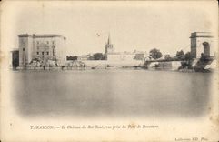 CPA Tarascon Le Chateau du Roi Renee vue prise du Pont de Beaucaire 