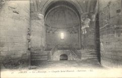 CPA Arles Les Aliscamps Chapelle Saint Honorat Interieur 