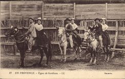 CPA En Provence Types de Guardians Folklore