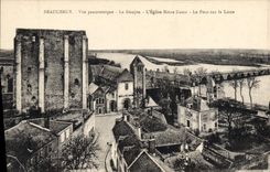 CPA Beaugency Vue panoramique Le Donjon L'Eglise Notre Dame 