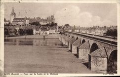CPA Gien Loiret Pont sur la Loire et le Chateau 