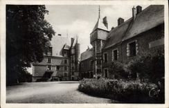 CPA Gien Loiret La Cour du Chateau 