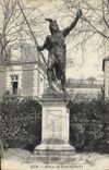 CPA Gien Statue de Vercingetorix 