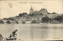 CPA Gien Loiret Vue generale amont 