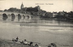 CPA Gien Loiret Vue generale 