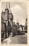 CPA Gien Cour du Chateau vers le Clocher de l'Eglise 
