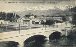 CPA Grenoble Pont de la Citadelle Le Colombier Militaire Les Alpes Colombes Militaria