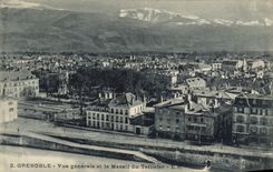 CPA Grenoble Vue Generale et le Massif du Taillefer 