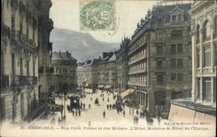 CPA Grenoble Rue Felix Poulat et Rue Moliere L'Hotel Moderne et Hotel de l'Europe 