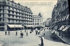 CPA Grenoble Rue Felix Poulat et le Grand Hotel Moderne 