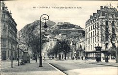 CPA Grenoble Cours Jean Jaures et les Forts 