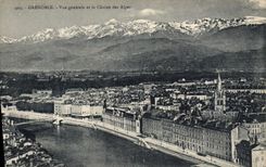 CPA Grenoble Vue generale et les chaine des Alpes 
