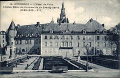 CPA Grenoble L'Hotel de Ville ancien hotel du connetable de Lesdiguieres 