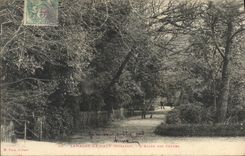 CPA Lamalou le Haut Herault L'Allee des Chenes 