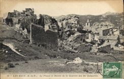 CPA Les Baux Le Planet et Ruines de la demeure des De Quiqueran 