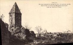 CPA Frejus ses vieux remparts et vestiges de tour 